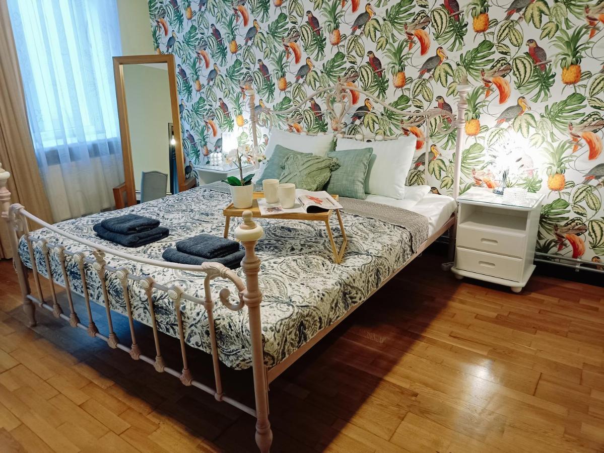 Riverside Old Town Spacious One Bedroom Few Steps From Dome Square And Cathedral Апартаменты Рига