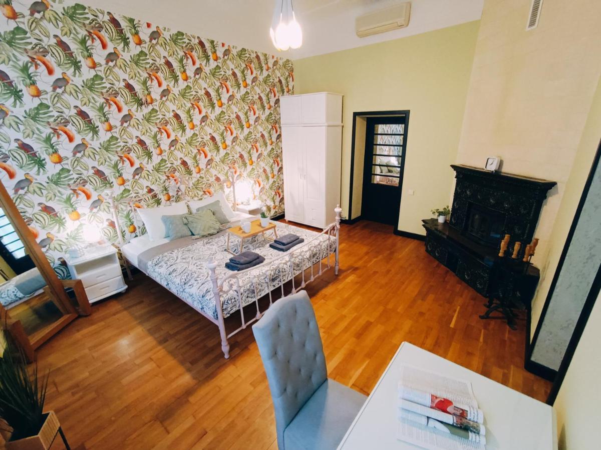 Апартаменты Riverside Old Town Spacious One Bedroom Few Steps From Dome Square And Cathedral *
