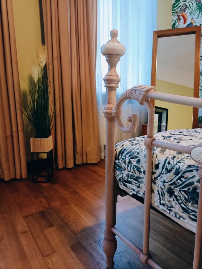 Riverside Old Town Spacious One Bedroom Few Steps From Dome Square And Cathedral