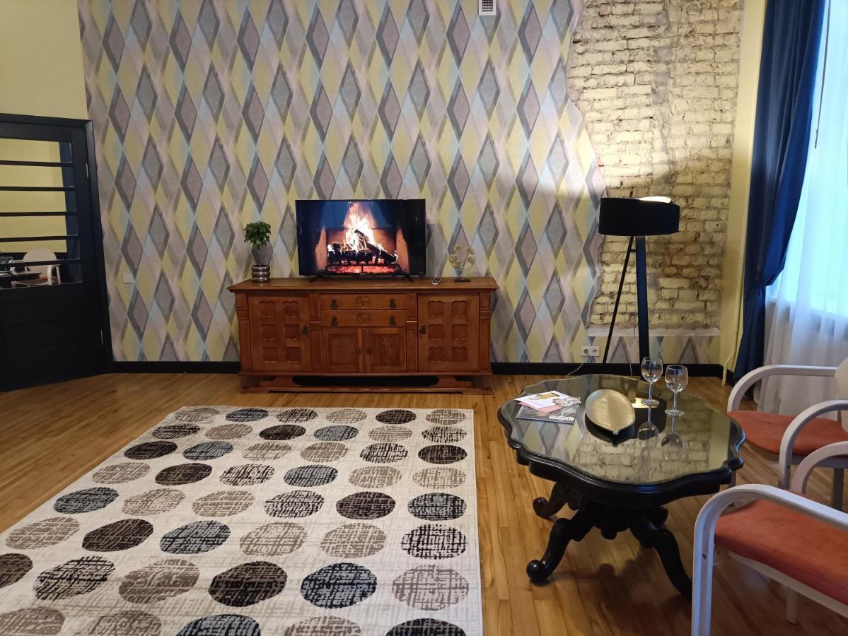 Riverside Old Town Spacious One Bedroom Few Steps From Dome Square And Cathedral Апартаменты