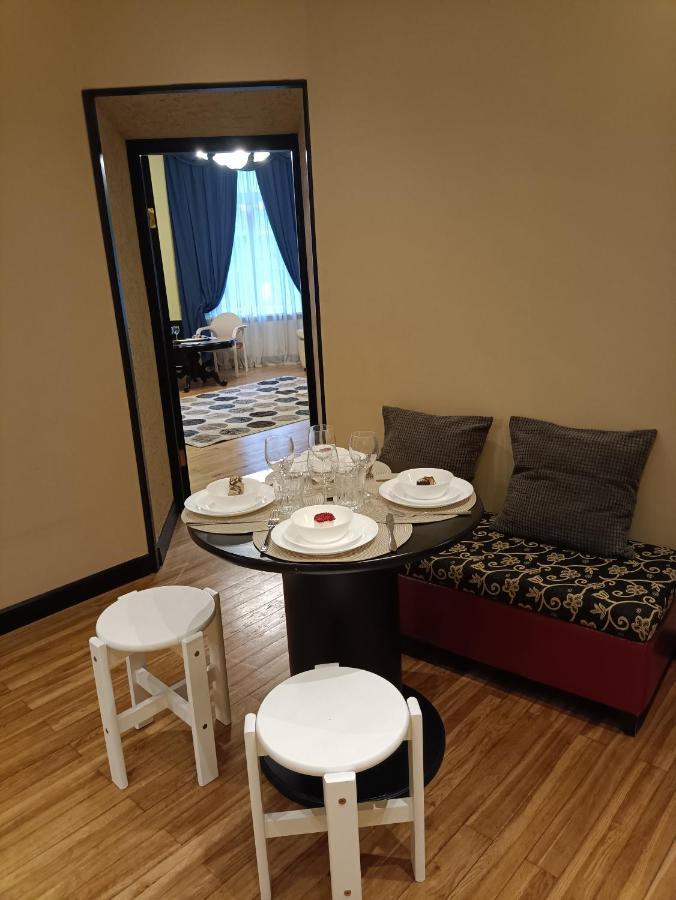 Riverside Old Town Spacious One Bedroom Few Steps From Dome Square And Cathedral Рига