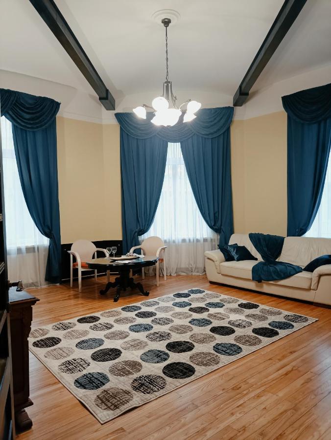 Riverside Old Town Spacious One Bedroom Few Steps From Dome Square And Cathedral Апартаменты
