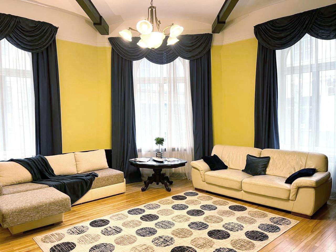 Апартаменты Riverside Old Town Spacious One Bedroom Few Steps From Dome Square And Cathedral