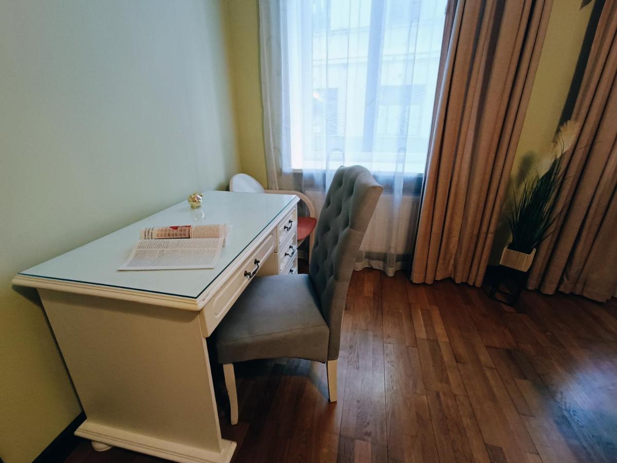 Leilighet Riverside Old Town Spacious One Bedroom Few Steps From Dome Square And Cathedral *