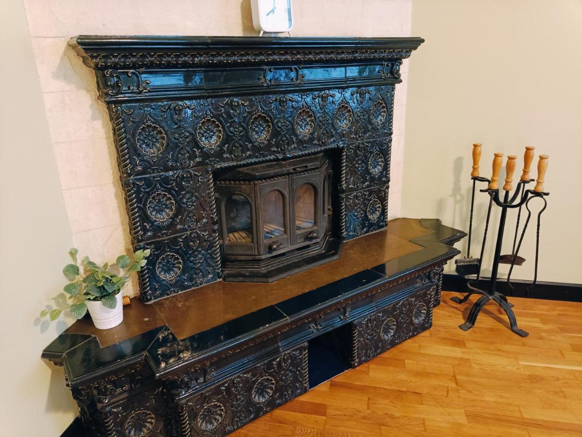 Riverside Old Town Spacious One Bedroom Few Steps From Dome Square And Cathedral Leilighet *