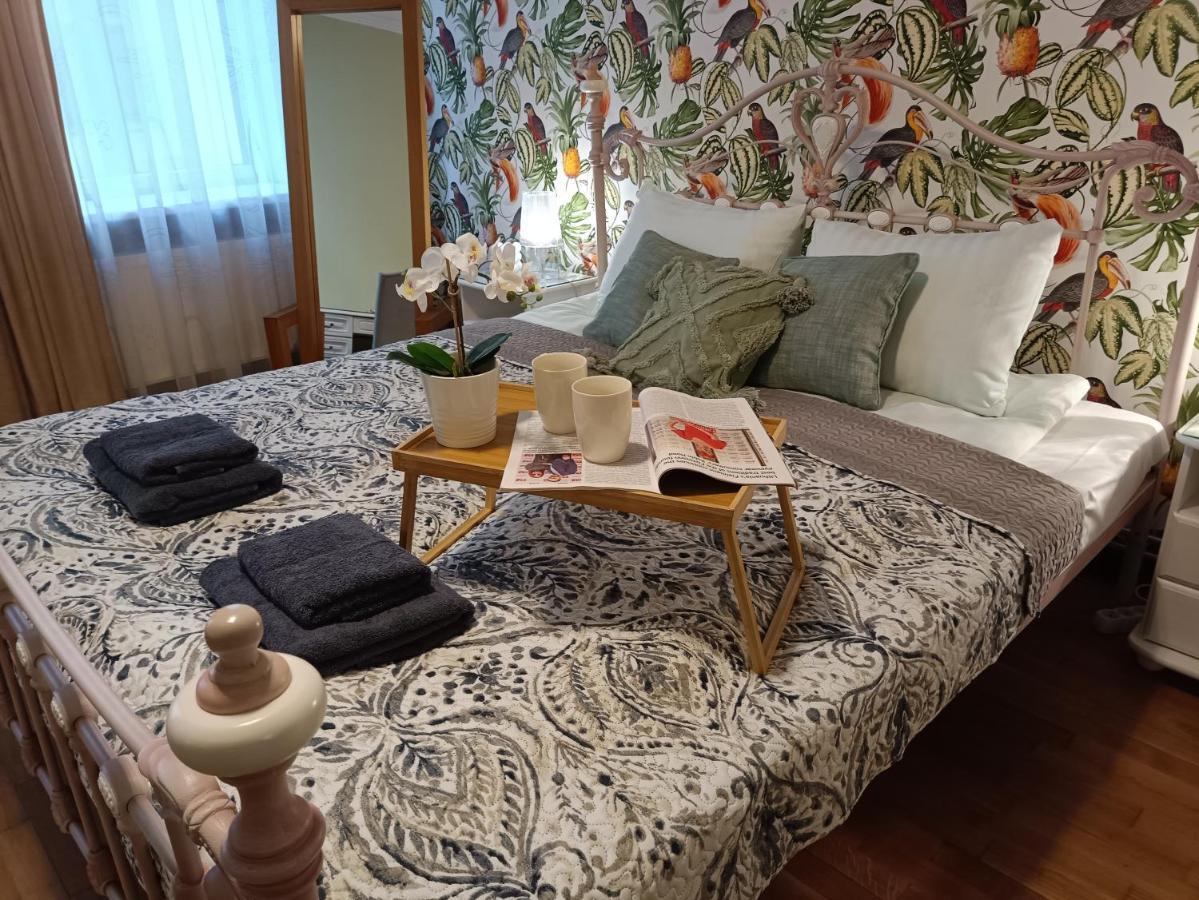 Leilighet Riverside Old Town Spacious One Bedroom Few Steps From Dome Square And Cathedral *