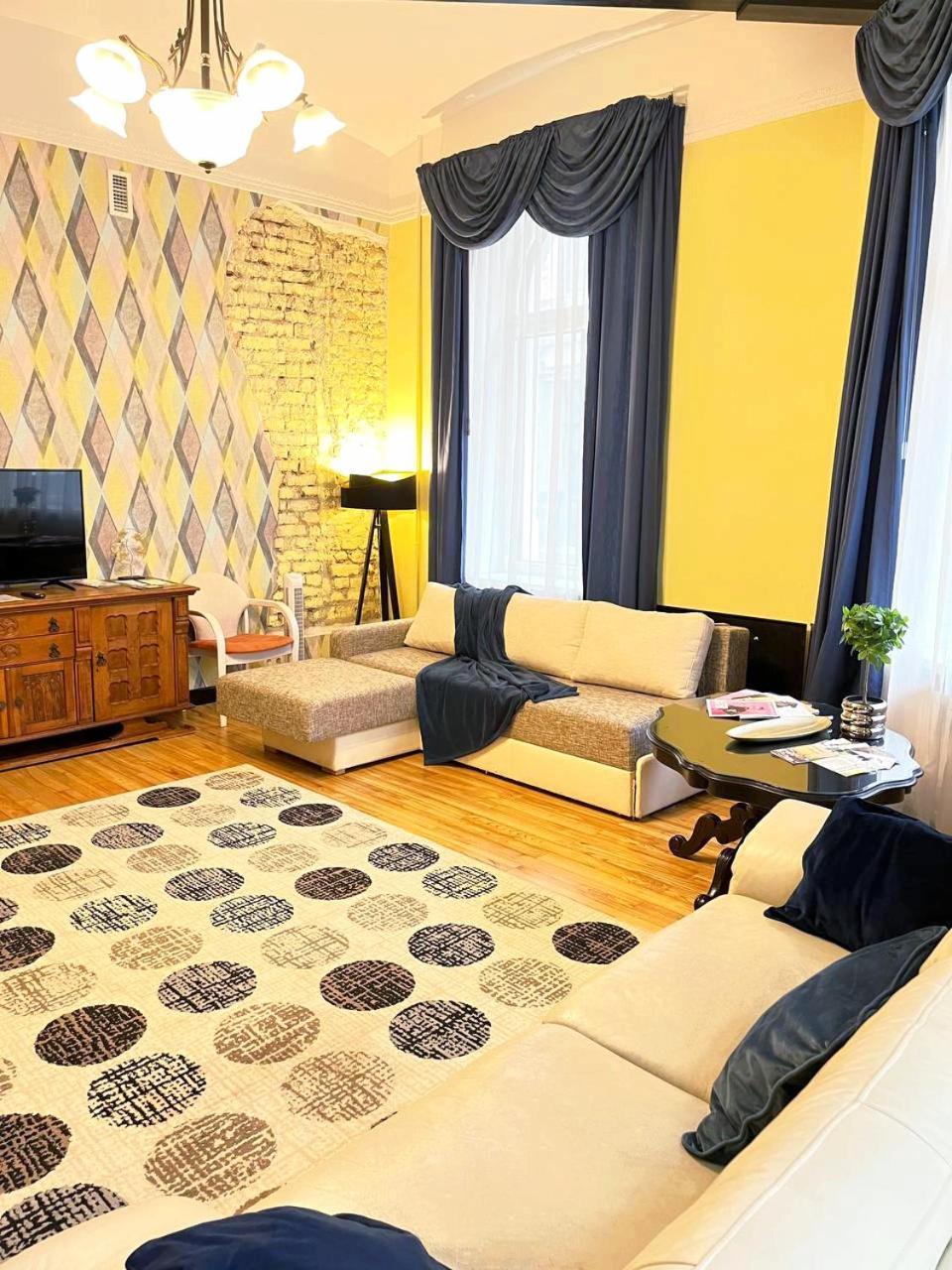 Leilighet Riverside Old Town Spacious One Bedroom Few Steps From Dome Square And Cathedral *